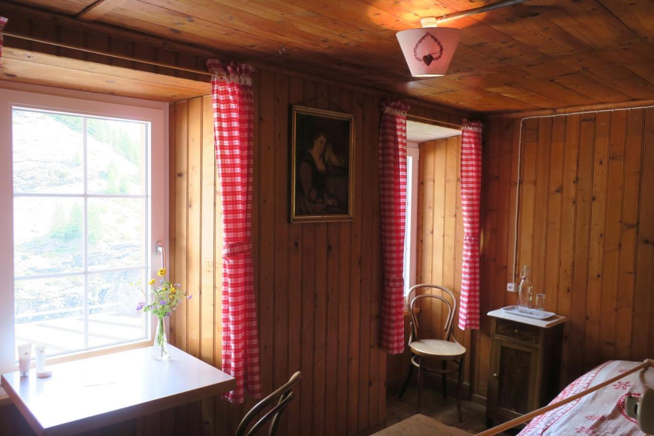 Edelweiss Mountain Guest House - 1 Hour Hike Up From Zermatt Station - On Hiking Trail - No Transport Екстер'єр фото